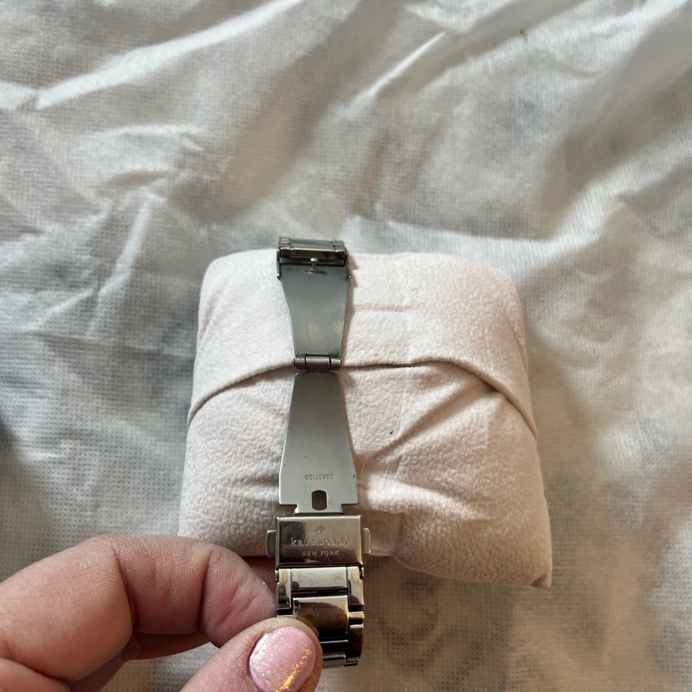 Authentic Kate Spade Watch- needs battery. - Picture 6 of 6